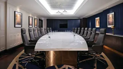 Al Hamra Boardroom