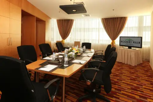 Holiday Villa Hotel & Residence Doha
