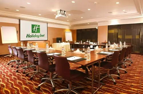 Holiday Inn Suites Kuwait Salmiya by IHG