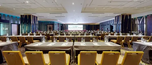 Holiday Villa Hotel & Residence Doha