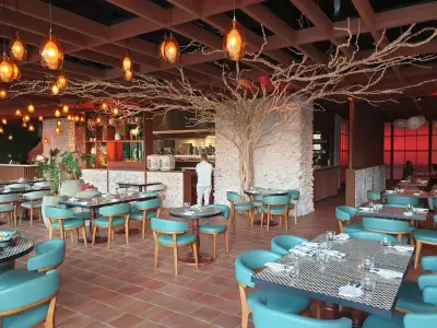 A Casa Restaurant