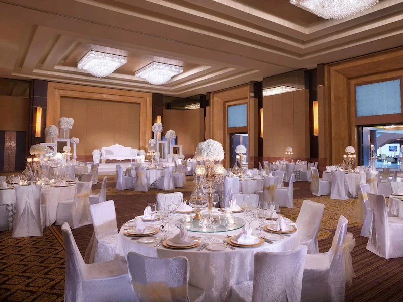 Dusit Thani Abu Dhabi