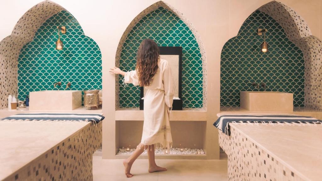 Dusit Thani Abu Dhabi