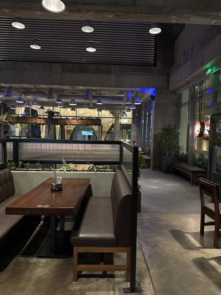 Century Burger Mekkah