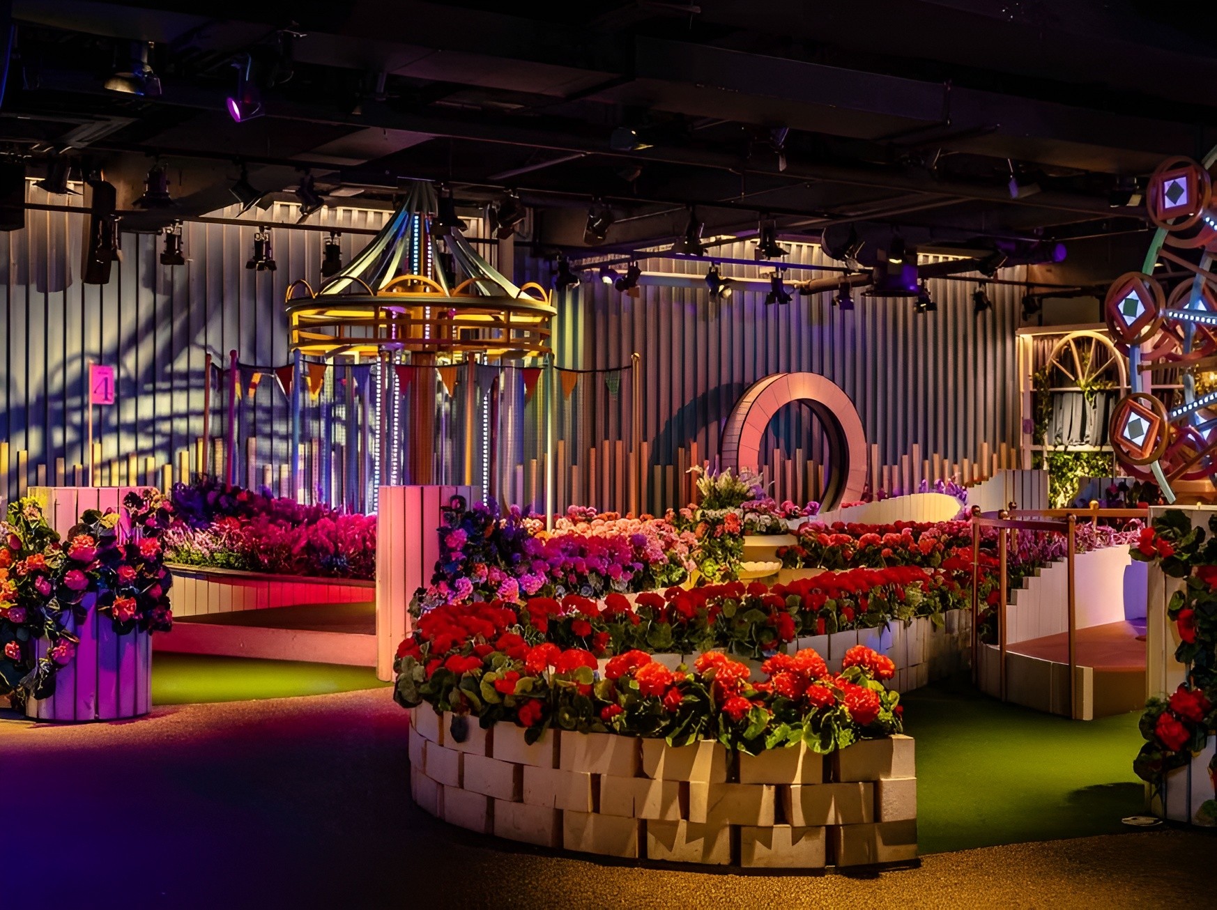 Swingers Crazy Golf Dubai