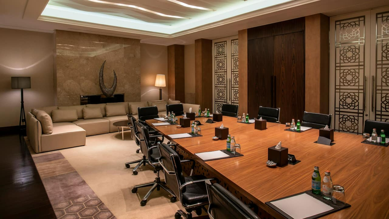 the_living_meeting_room