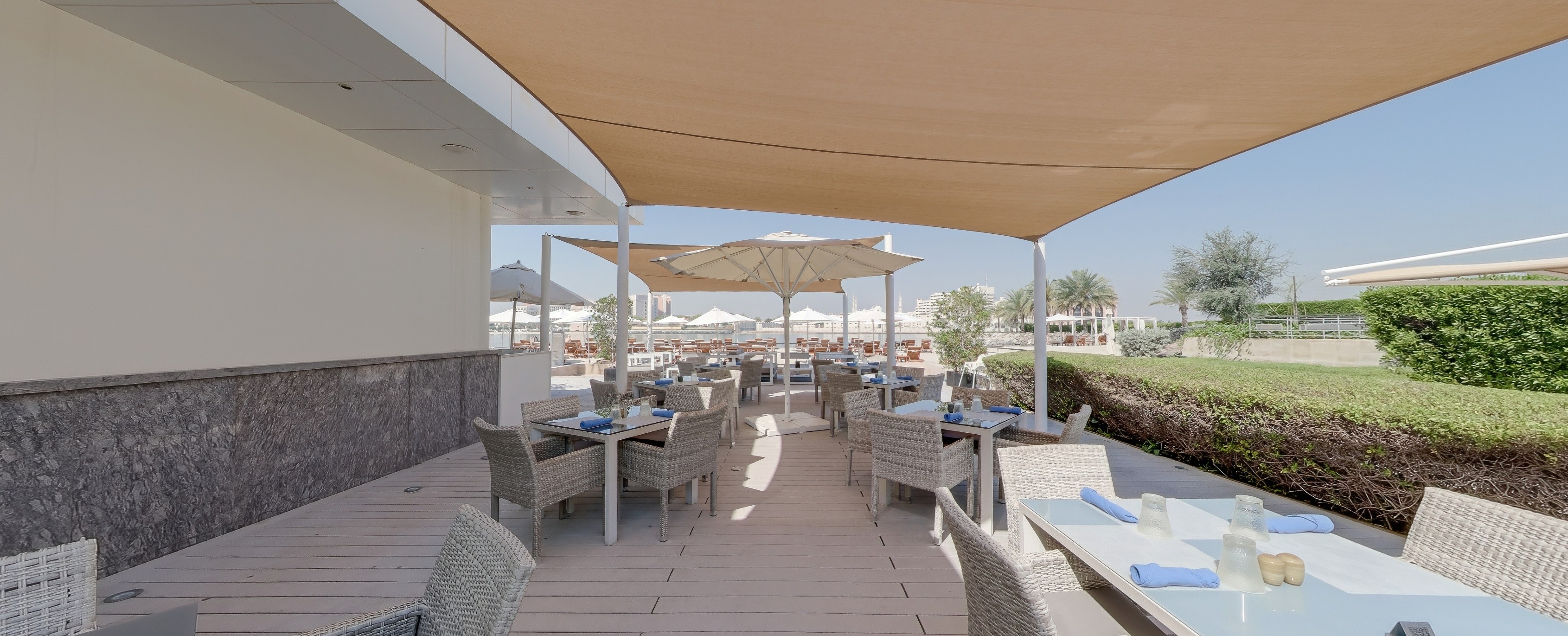 Poolside Restaurant