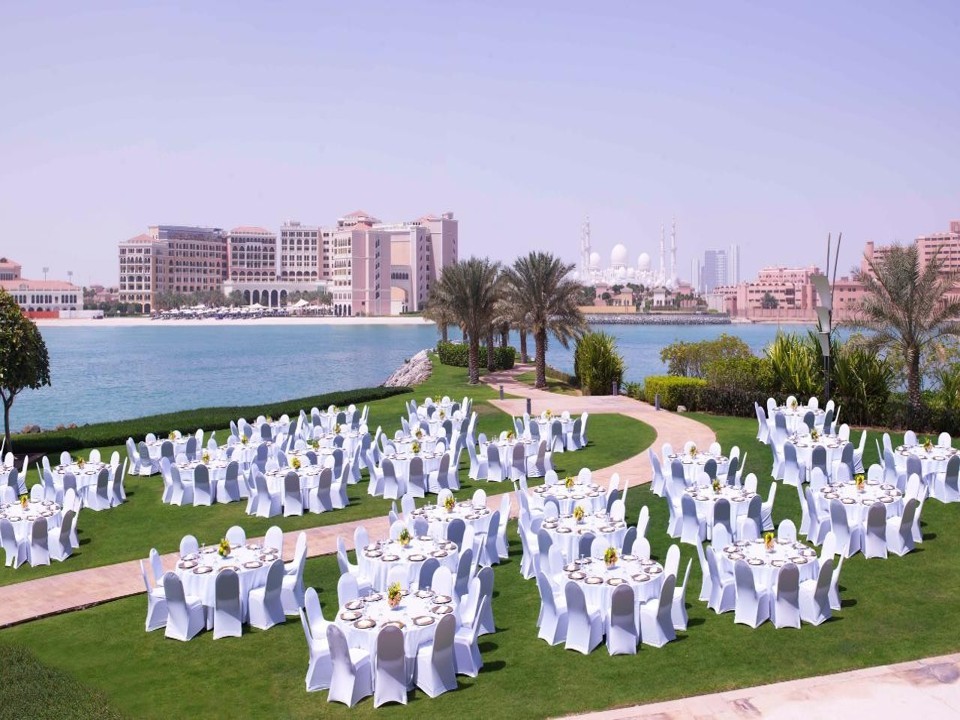 Falcon Lawn