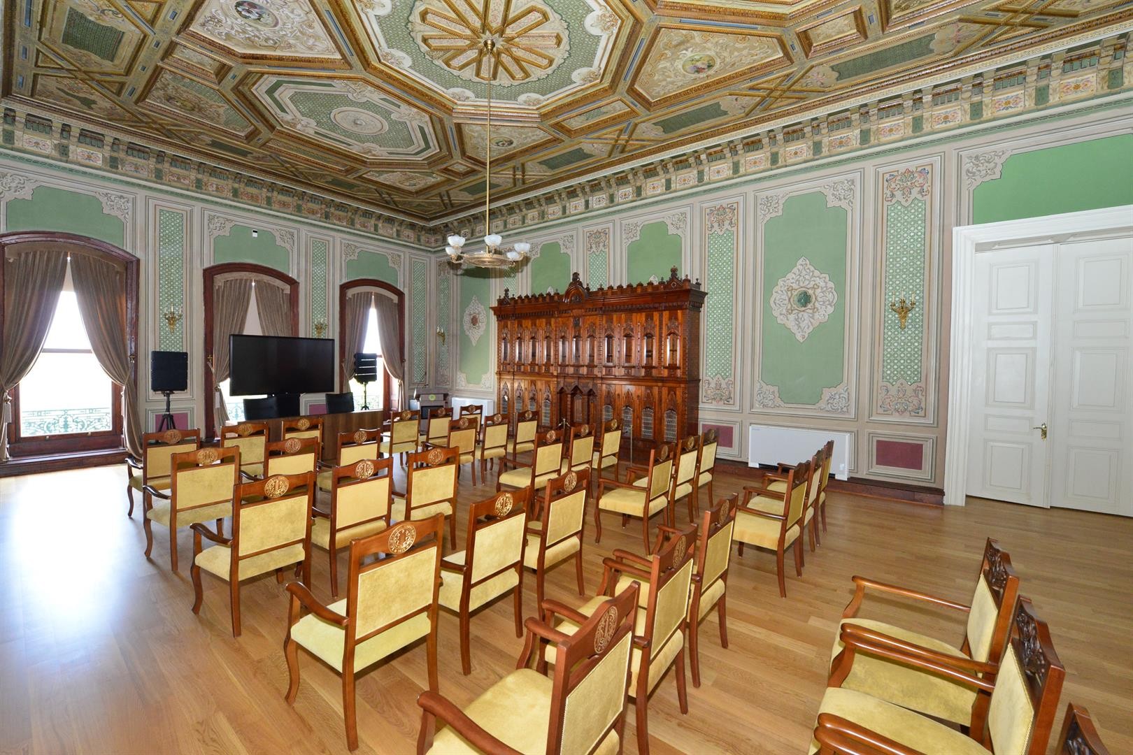 Istanbul University