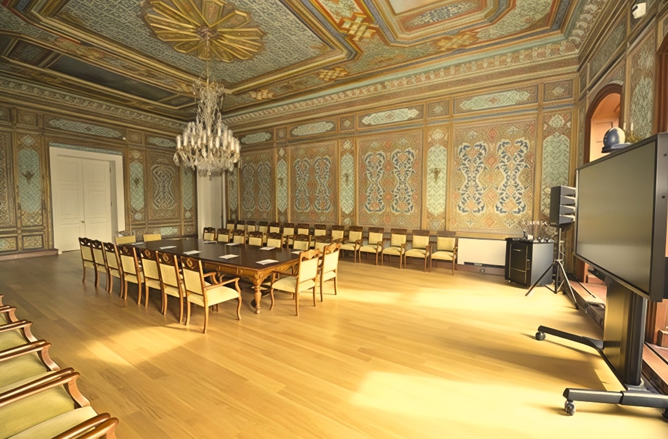 Istanbul University