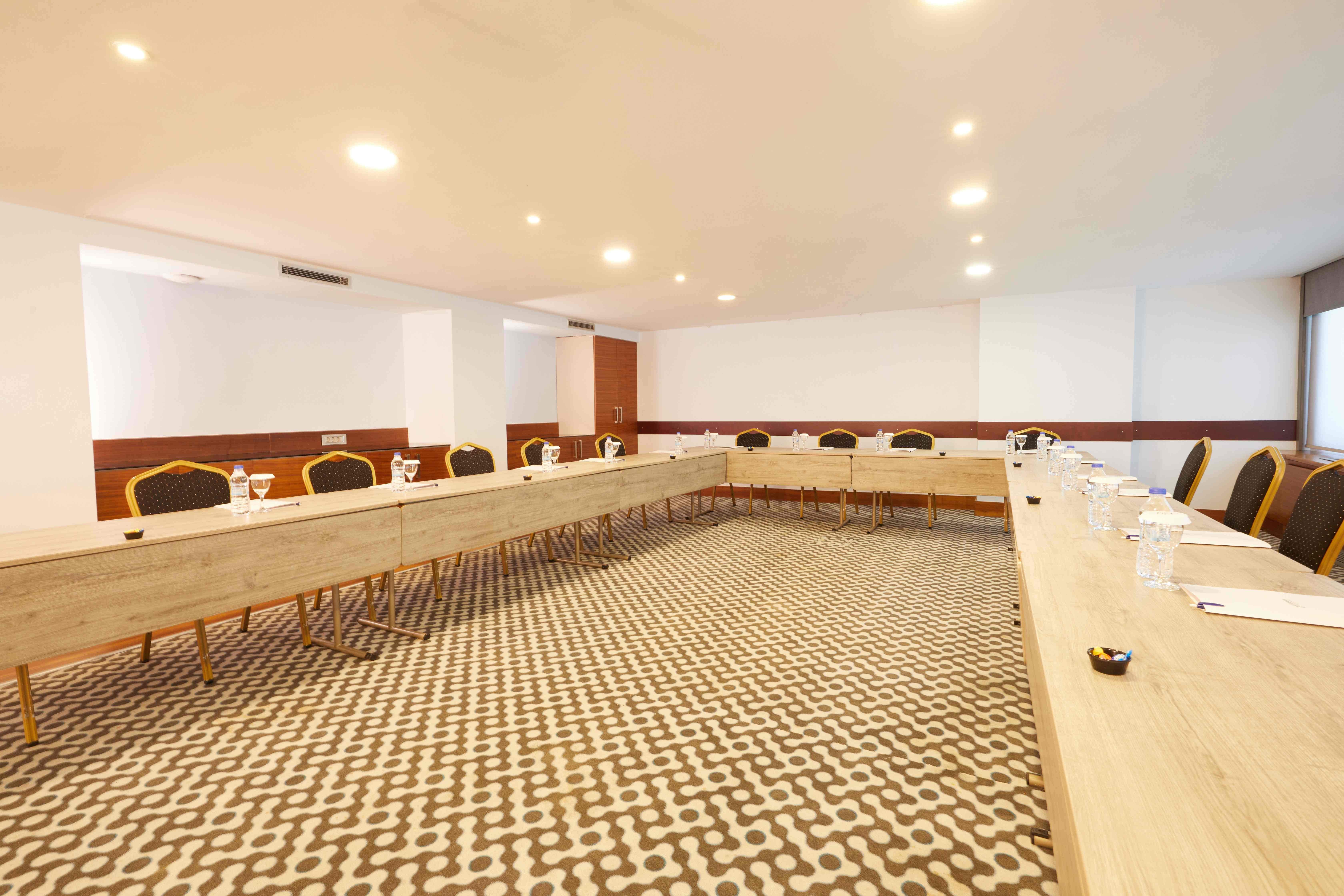 Dedeman Istanbul Hotel