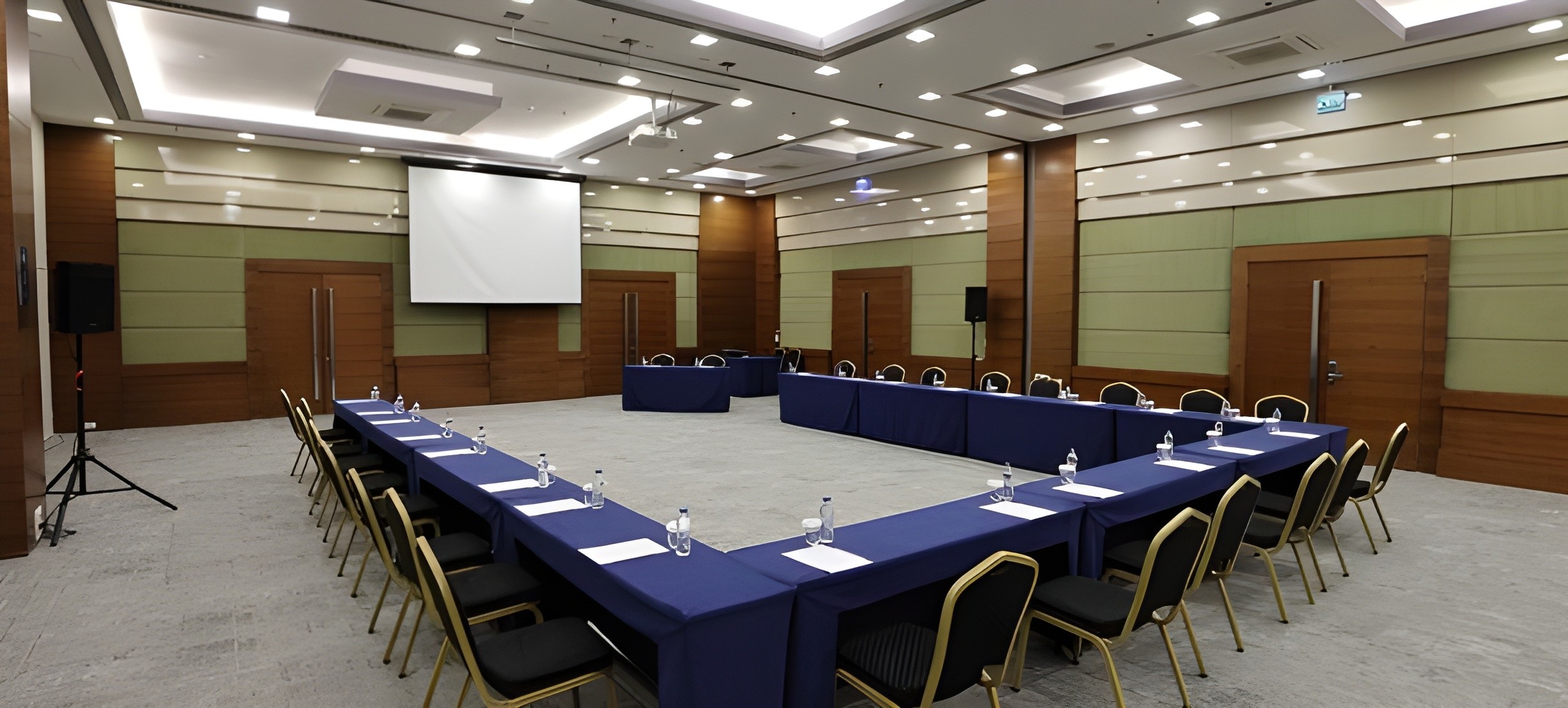 Dedeman Istanbul Hotel