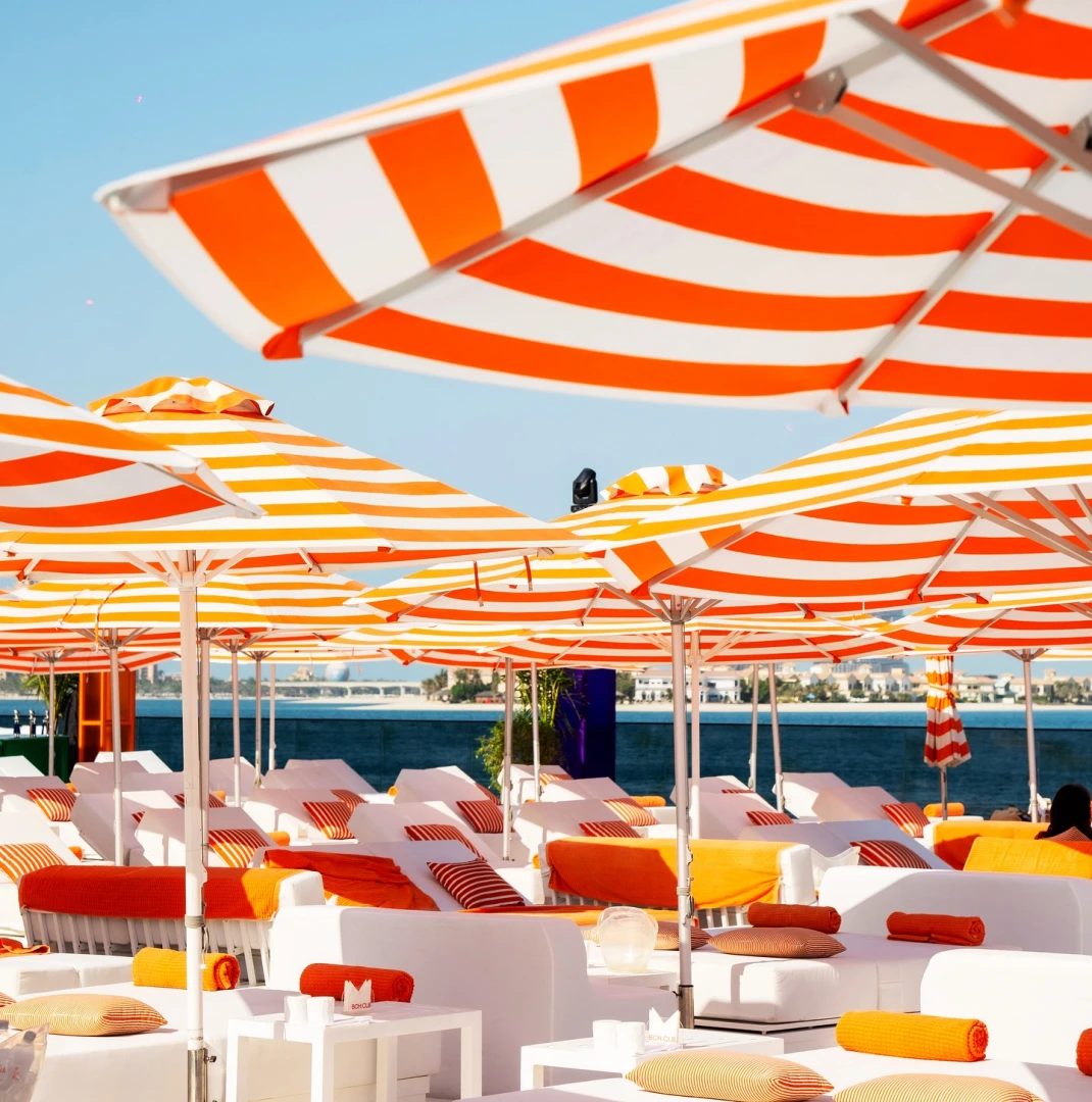 Beach Lounge