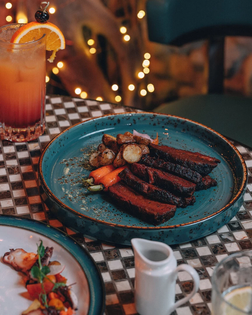 Food & Beverage