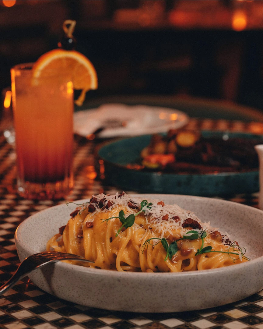 Food & Beverage