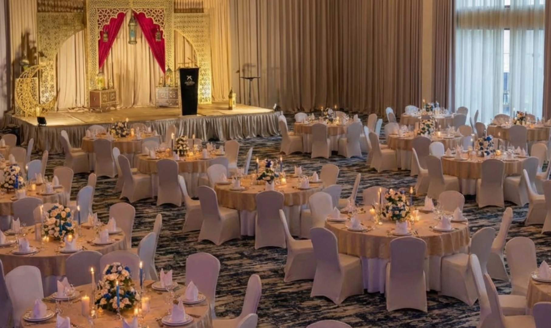 Two Seasons Hotel & Apartments Dubai