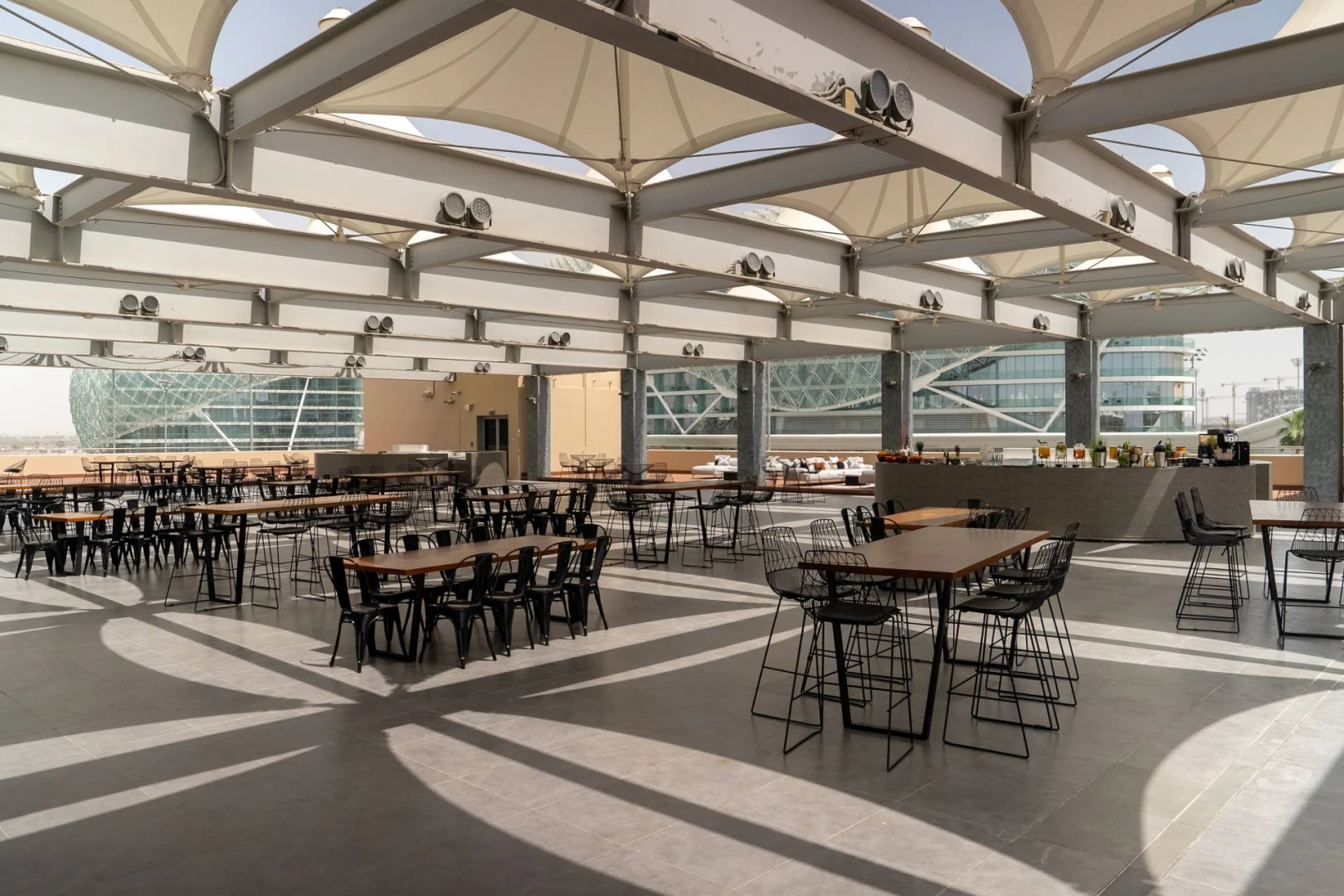 Luna Lounge